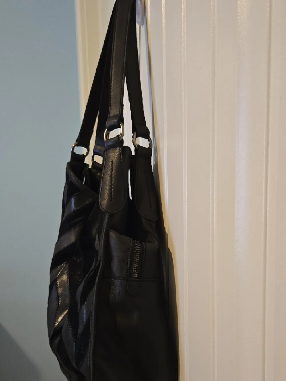 The Sak Collective Salinas Triple Compartment Black Leather Double Handle - Picture 11 of 12
